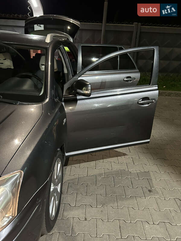 Универсал Toyota Avensis 2008 в Одессе
