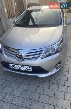 Универсал Toyota Avensis 2014 в Львове
