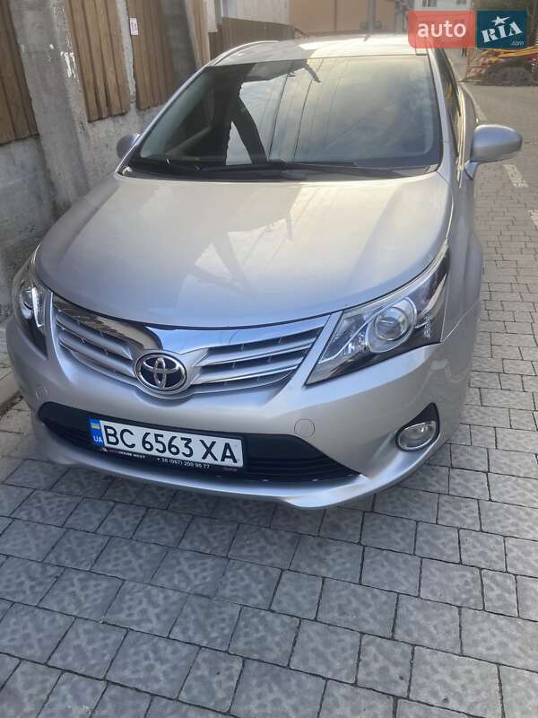 Универсал Toyota Avensis 2014 в Львове фото Универсал Toyota Avensis 2014 в Львове