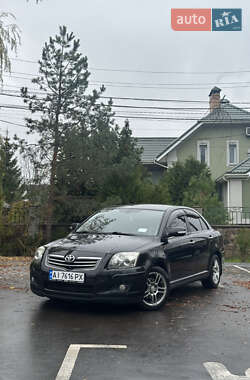 Седан Toyota Avensis 2008 в Киеве