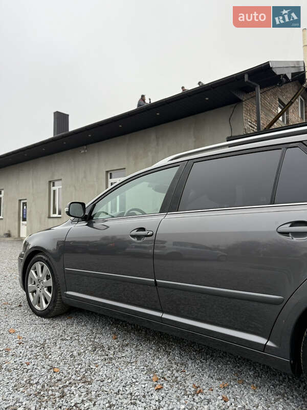 Универсал Toyota Avensis 2007 в Луцке