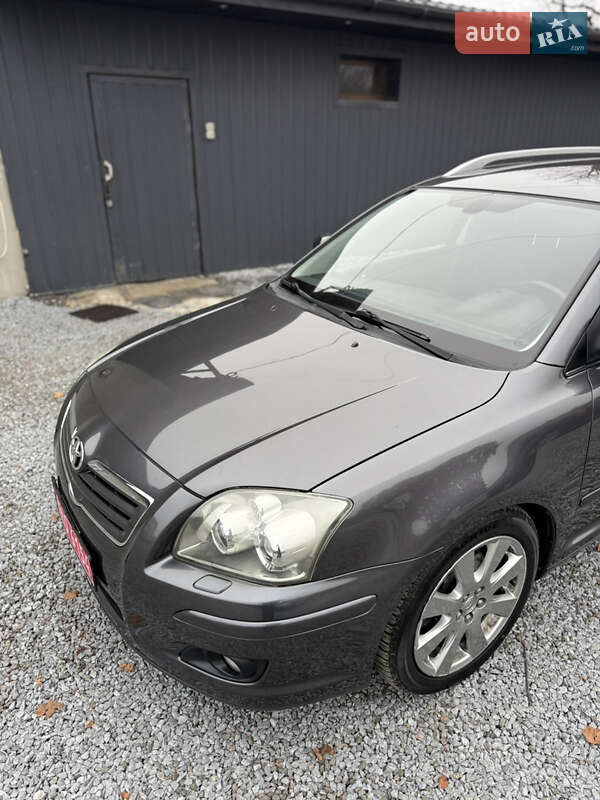 Универсал Toyota Avensis 2007 в Луцке