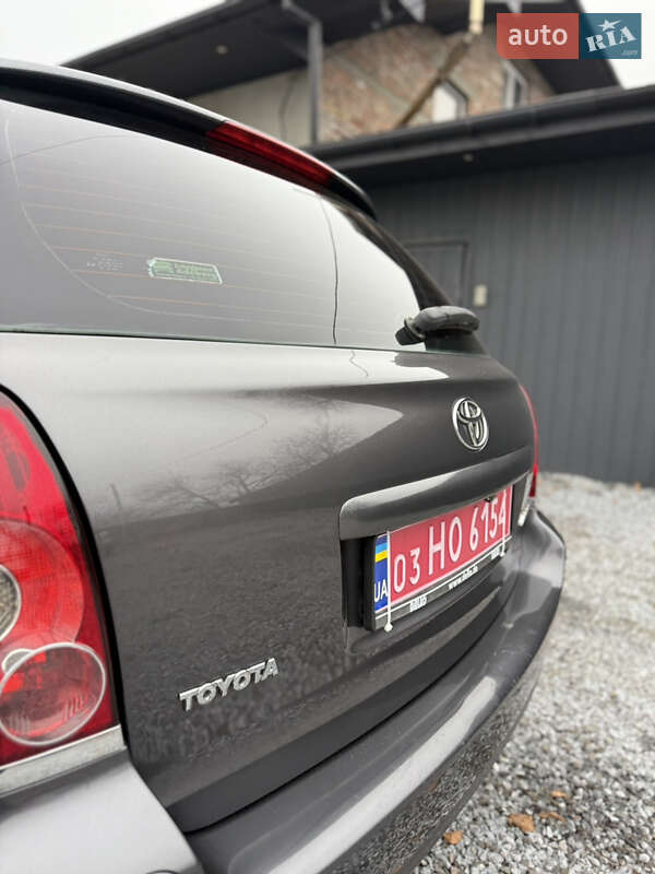 Универсал Toyota Avensis 2007 в Луцке