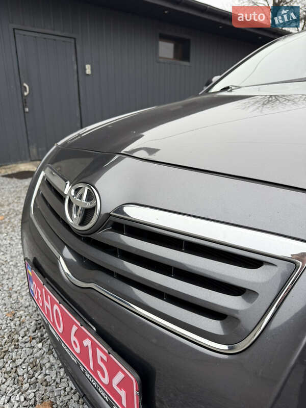 Универсал Toyota Avensis 2007 в Луцке