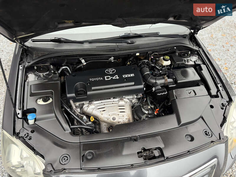 Универсал Toyota Avensis 2007 в Луцке