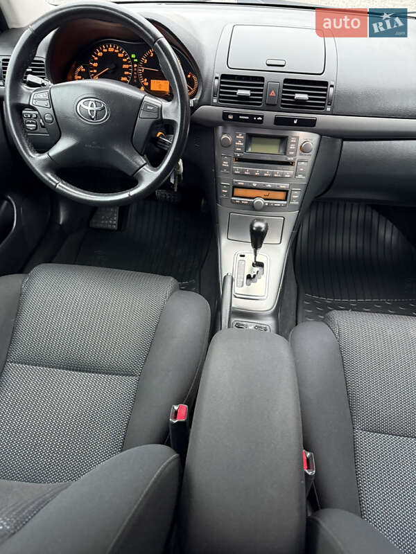 Универсал Toyota Avensis 2007 в Луцке