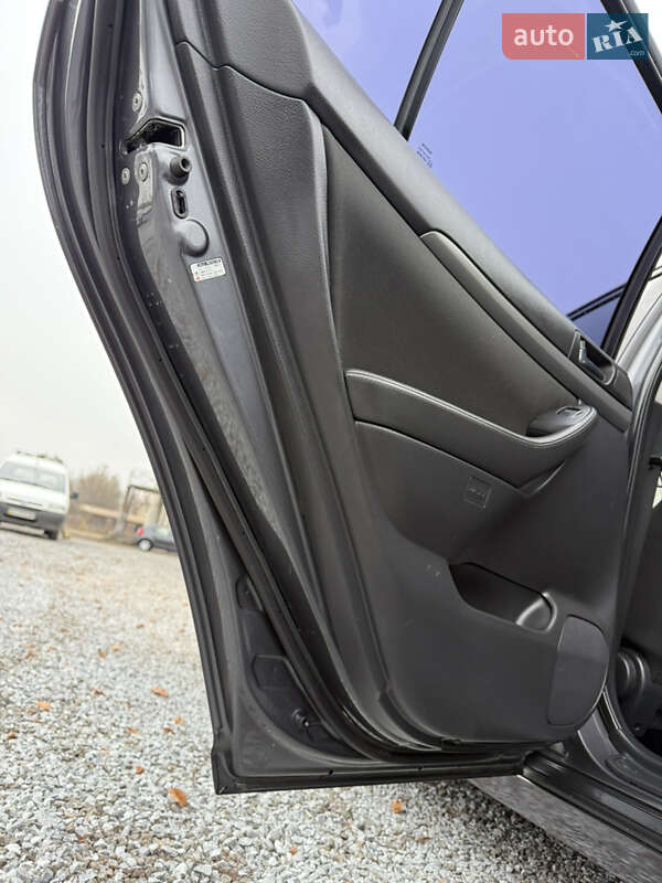 Универсал Toyota Avensis 2007 в Луцке