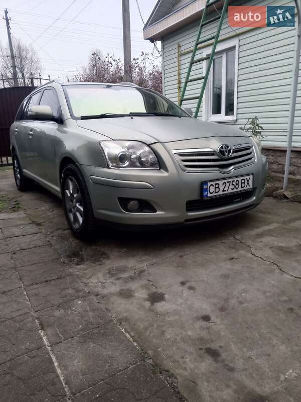 Универсал Toyota Avensis 2007 в Чернигове