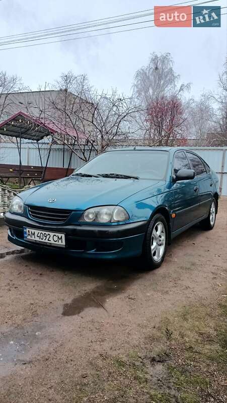 Лифтбек Toyota Avensis 1998 в Черняхове фото 8 Лифтбек Toyota Avensis 1998 в Черняхове