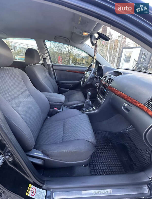 Седан Toyota Avensis 2005 в Черновцах фото 12 Седан Toyota Avensis 2005 в Черновцах