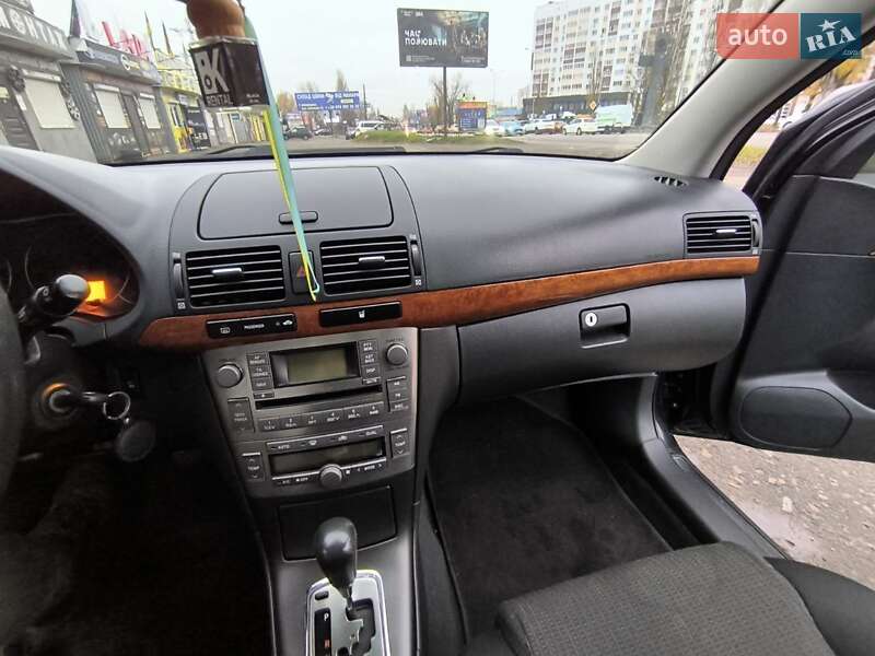 Седан Toyota Avensis 2007 в Вишневом
