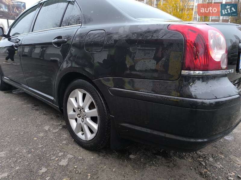 Седан Toyota Avensis 2007 в Вишневом