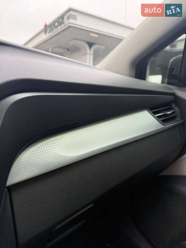 Седан Toyota Avensis 2016 в Благовещенском