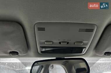 Седан Toyota Avensis 2006 в Черновцах