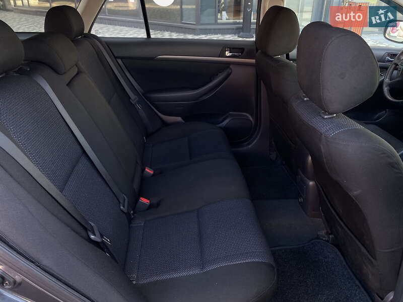 Универсал Toyota Avensis 2008 в Киеве фото 28 Универсал Toyota Avensis 2008 в Киеве