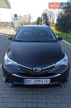 Универсал Toyota Avensis 2015 в Самборе