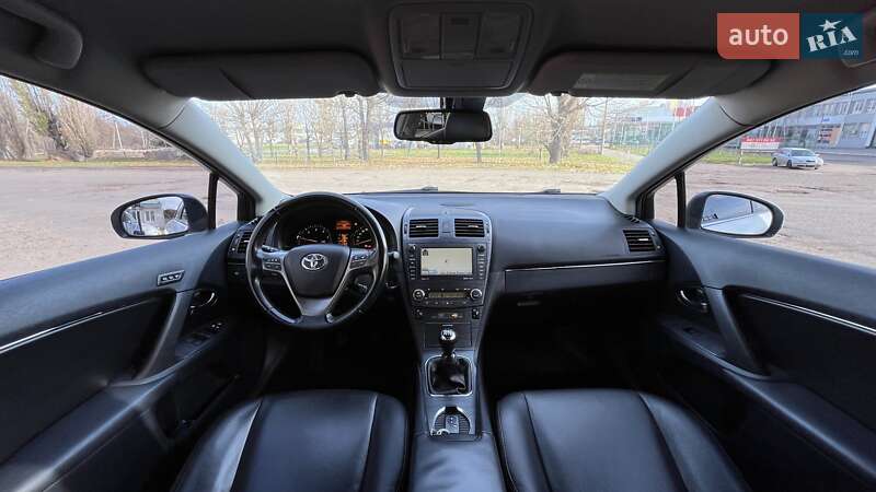 Универсал Toyota Avensis 2010 в Николаеве