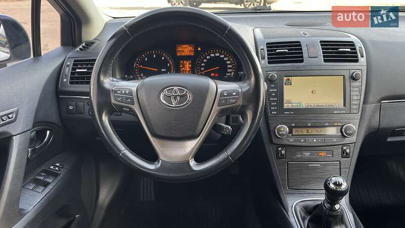 Универсал Toyota Avensis 2010 в Николаеве