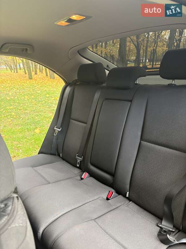 Ліфтбек Toyota Avensis 2008 в Кропивницькому фото 10 Ліфтбек Toyota Avensis 2008 в Кропивницькому