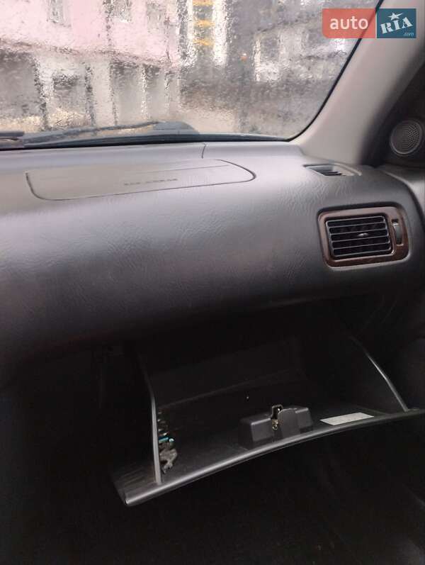 Универсал Toyota Avensis 2000 в Ивано-Франковске фото 11 Универсал Toyota Avensis 2000 в Ивано-Франковске