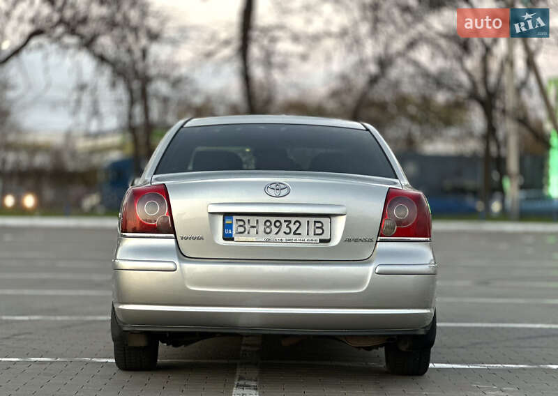 Седан Toyota Avensis 2007 в Одессе
