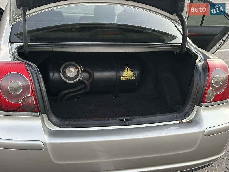 Седан Toyota Avensis 2007 в Одессе