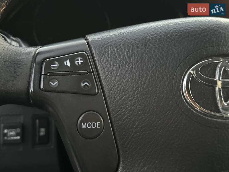 Седан Toyota Avensis 2007 в Одессе