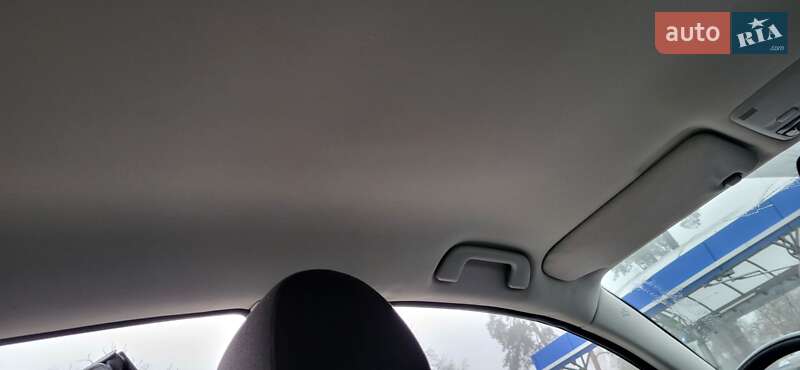 Седан Toyota Avensis 2006 в Черкассах