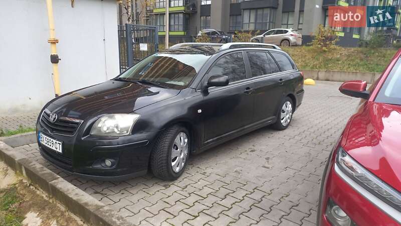 Универсал Toyota Avensis 2003 в Хмельницком