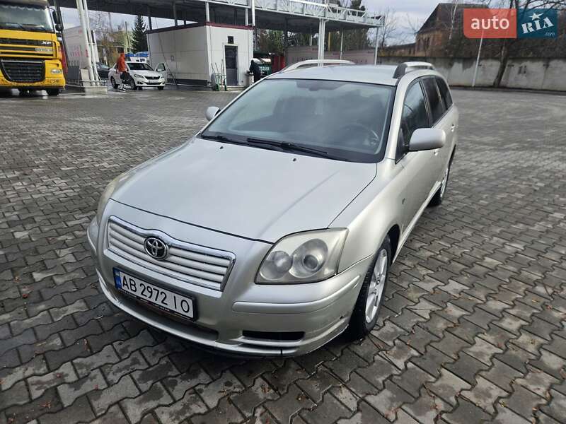 Універсал Toyota Avensis 2004 в Вінниці