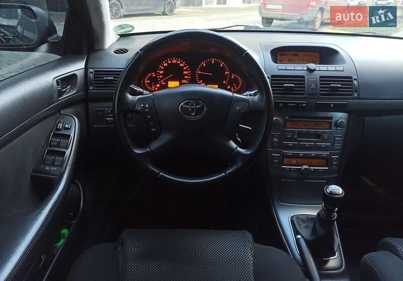 Универсал Toyota Avensis 2005 в Ивано-Франковске