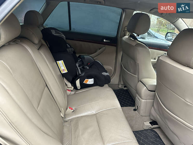 Универсал Toyota Avensis 2003 в Киеве