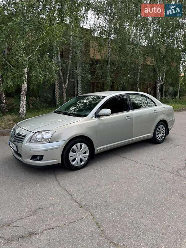 Седан Toyota Avensis 2007 в Киеве