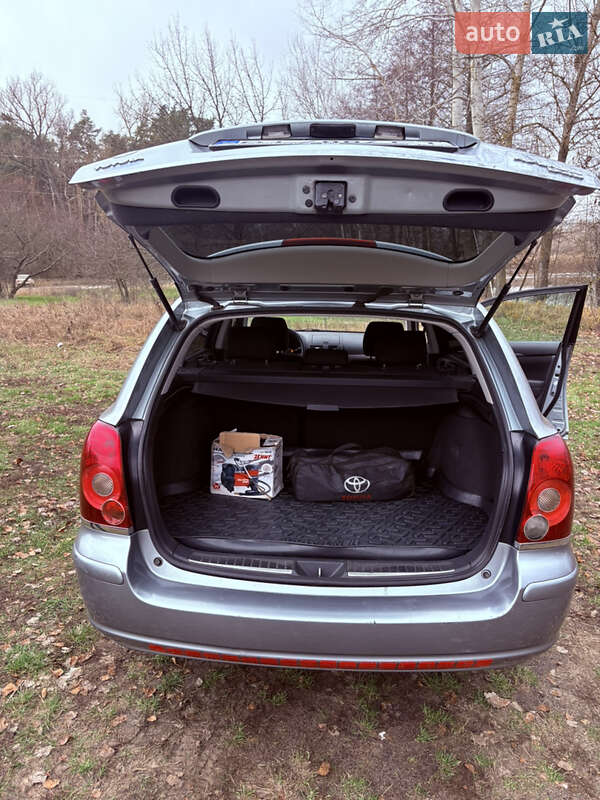 Универсал Toyota Avensis 2007 в Миргороде