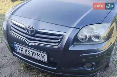 Универсал Toyota Avensis 2007 в Изюме
