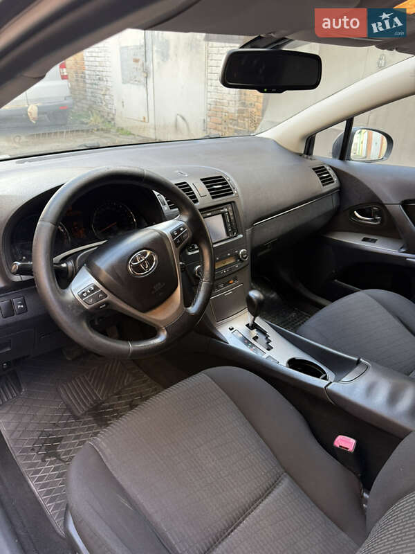 Универсал Toyota Avensis 2009 в Киеве