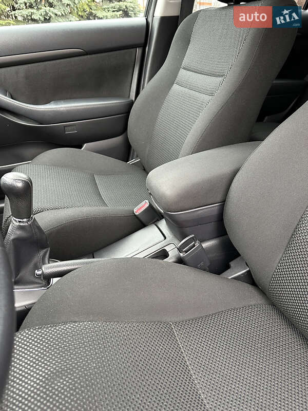 Универсал Toyota Avensis 2005 в Тернополе