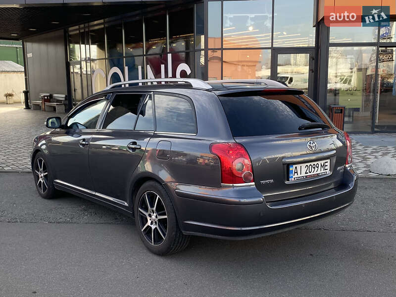 Универсал Toyota Avensis 2008 в Киеве