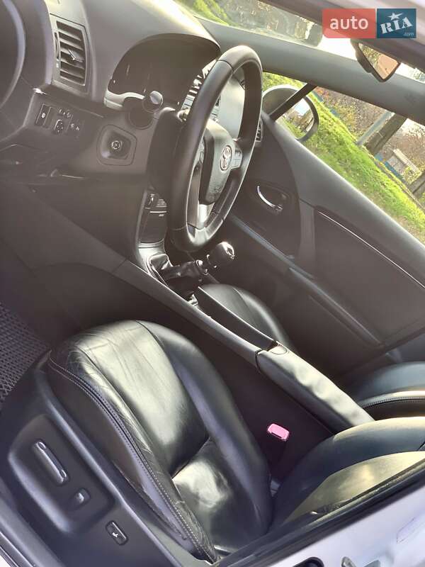 Универсал Toyota Avensis 2009 в Одессе