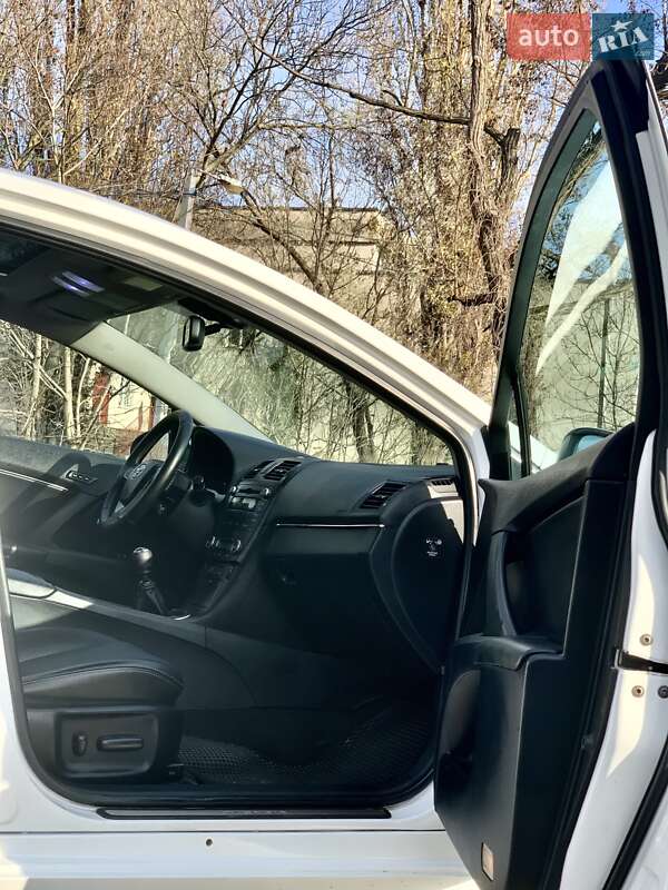 Универсал Toyota Avensis 2009 в Одессе