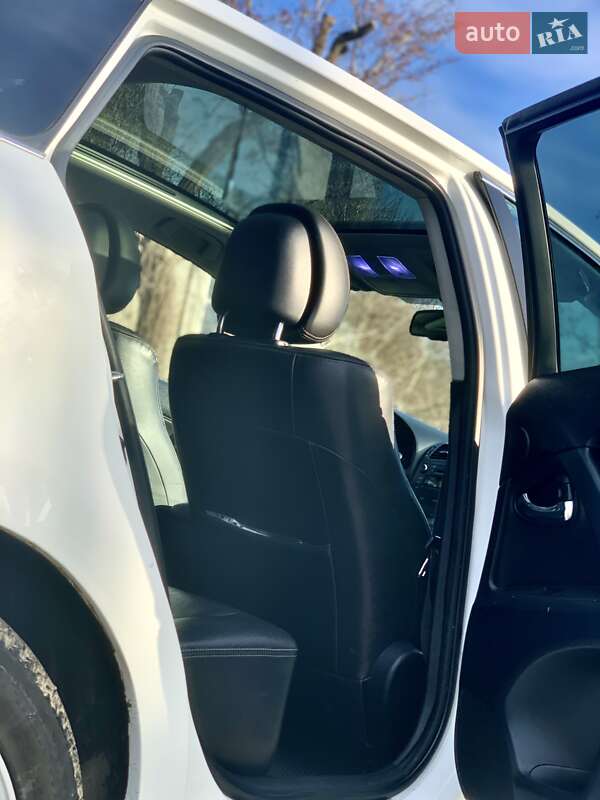 Универсал Toyota Avensis 2009 в Одессе