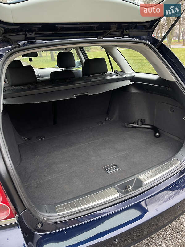 Универсал Toyota Avensis 2006 в Хмельницком