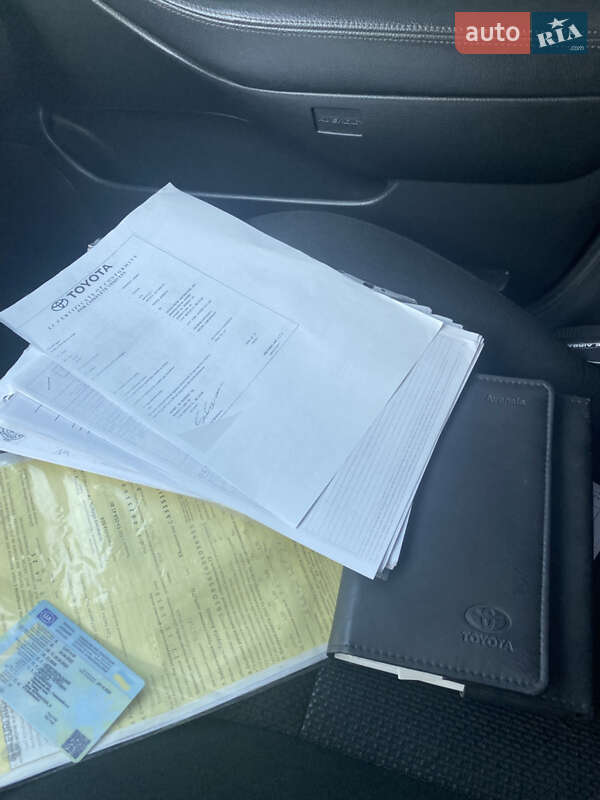 Ліфтбек Toyota Avensis 2006 в Новоархангельську