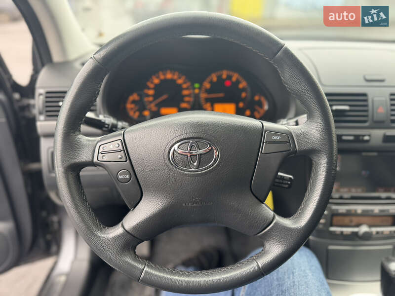 Универсал Toyota Avensis 2008 в Виннице