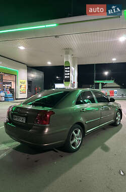 Седан Toyota Avensis 2006 в Житомирі