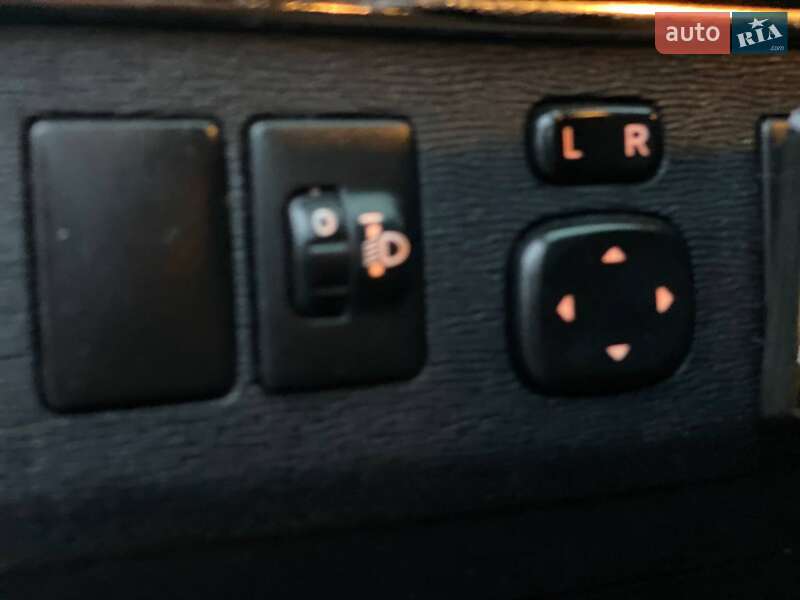 Універсал Toyota Avensis 2011 в Києві