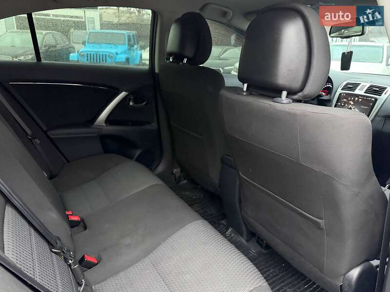 Седан Toyota Avensis 2013 в Харькове фото 17 Седан Toyota Avensis 2013 в Харькове