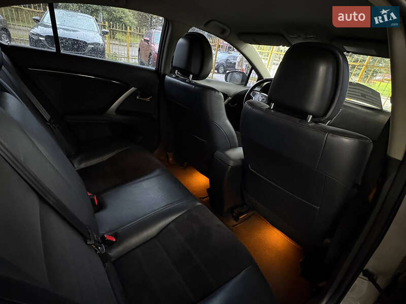 Седан Toyota Avensis 2012 в Львове фото 15 Седан Toyota Avensis 2012 в Львове