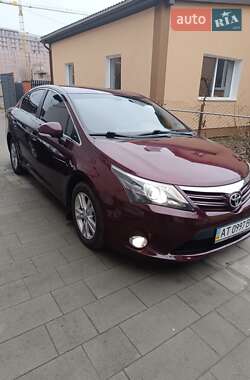 Седан Toyota Avensis 2012 в Ивано-Франковске