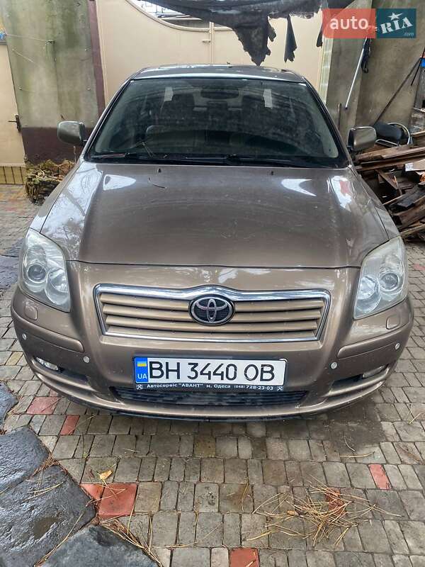 Седан Toyota Avensis 2003 в Таирово фото Седан Toyota Avensis 2003 в Таирово